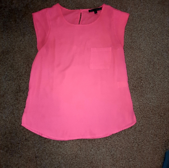 Top - Picture 9 of 12